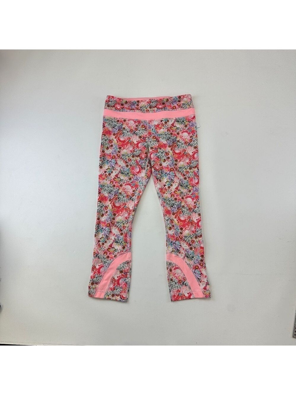 Lululemon Run: Inspire Crop II Luxtreme Flowabunga Mini Multi Bleached Coral 4